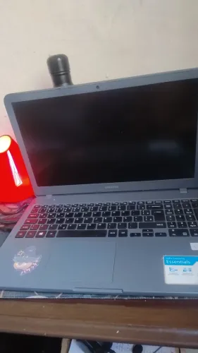 Notebook Samsung Core i3 | 8GB RAM | SSD 240GB | Windows 11