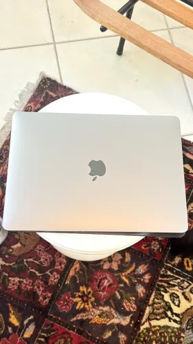 MacBook Pro M2 16GB 1TB SSD ? Excelente Estado