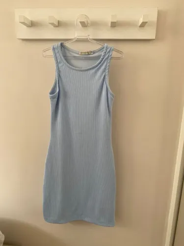 Vestido azul claro (em perfeito estado)