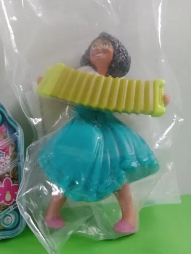 Encamtp Mirabel Madrigal Brinquedo Disney liquidacao especial promocao