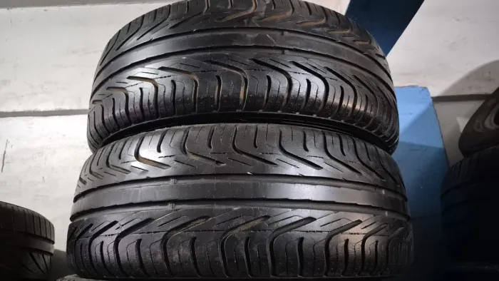 Par de pneus 195/55/15 Pirelli Phanton