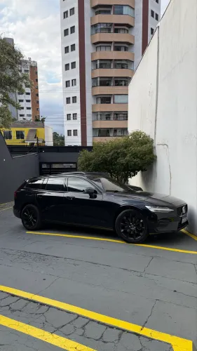 Volvo V60 T-5 Momentum 2.0 245cv 5P 2020