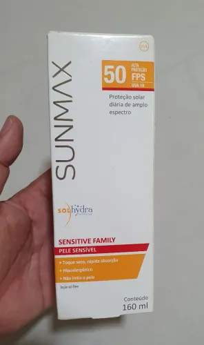 Protetor solar sunmax pele sensível