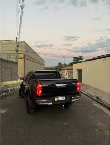 Toyota Hilux CD SRX Plus 4X4 2.8 TDI Die. Aut. 2026