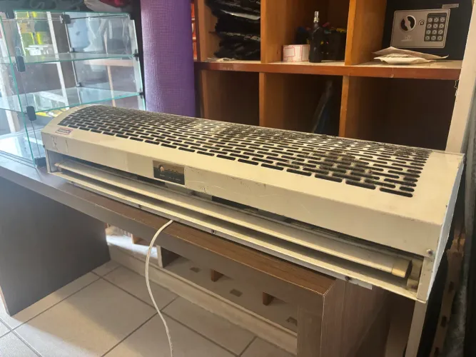 Cortina de ar Totaline 220 v 