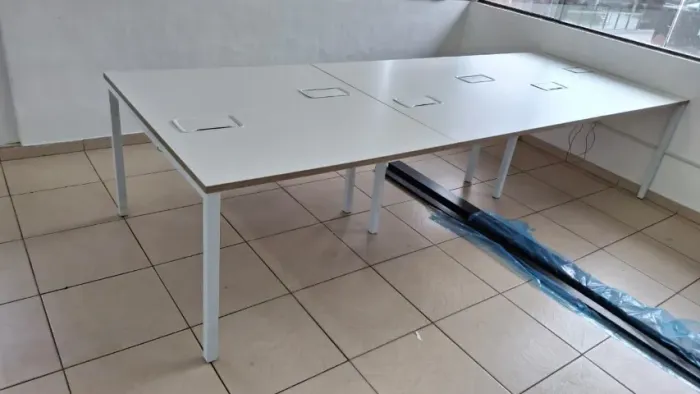 Estação de Trabalho 6 Lugares com Divisória MDF - NBR 13966