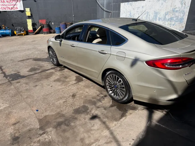 Ford Fusion Titanium Hybrid 2.0 145cv Aut. 2017