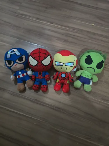 Bonecos marvel kit com 4