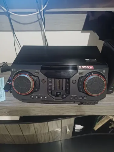 Mine Sisten LG 2350W