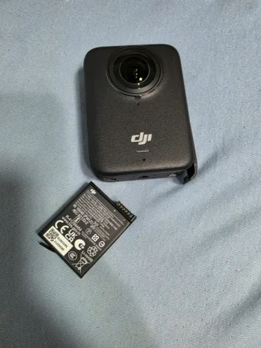 Câmera DJI Osmo 360 8K