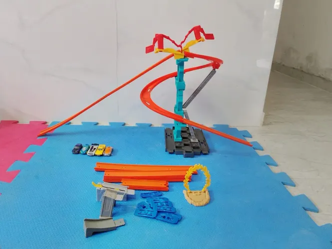 Pista hot wheels spiral sky