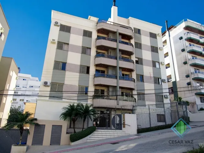 Imóvel para venda possui 85 metros quadrados com 3 quartos em Abraão - Florianópolis - SC