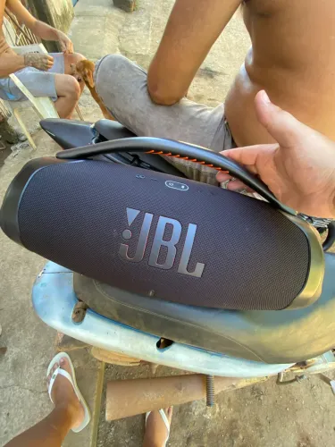 VENDO JBL BOMBOX 3