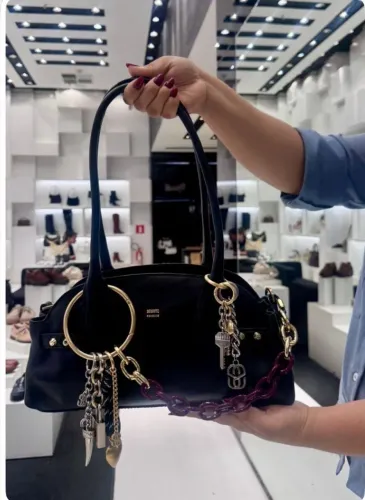 Bolsa Schutz R$1.200,00