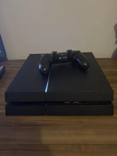 Ps4 Fat - Primeiro e único dono, nunca foi danificado ou levado para conserto.