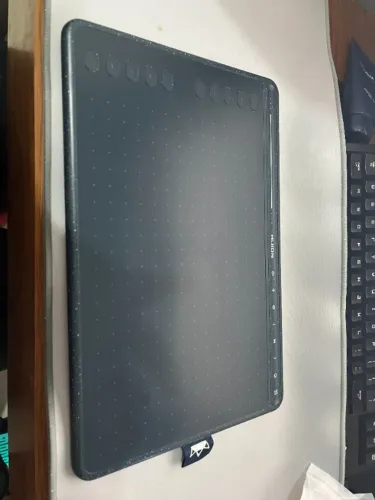 Mesa digitalizadora tablet Huion HS611 completa na caixa