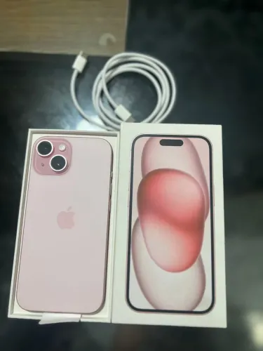 iPhone 15 rosa 128gb 92% de bateria 1 ano de uso