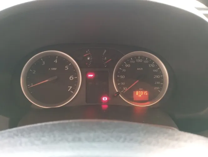 Renault Symbol Expression Hi-flex 1.6 8V 4P 2010