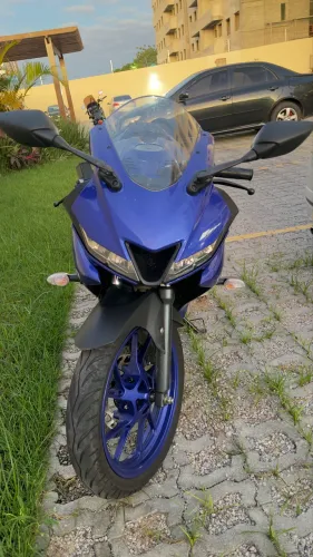 R15 ABS 2026 1400km azul