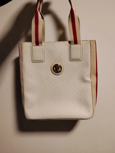 Bolsa feminina Victor Hugo