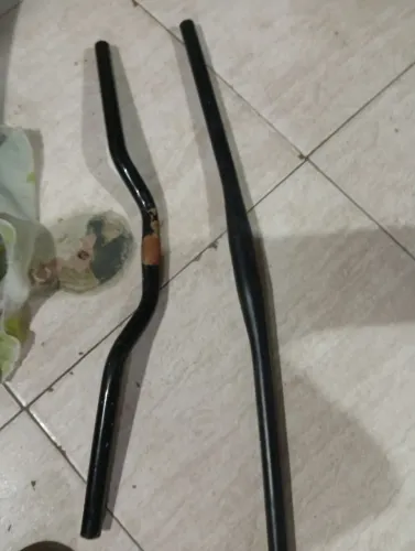 Vendo ou troco guidão de aro 29 e um de aro 20