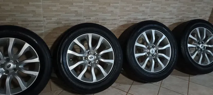 Rodas Land Rover - Aro 20