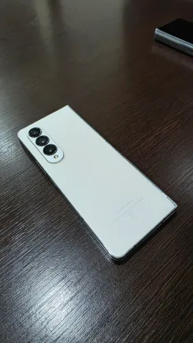 Samsung Galaxy Z Fold 4