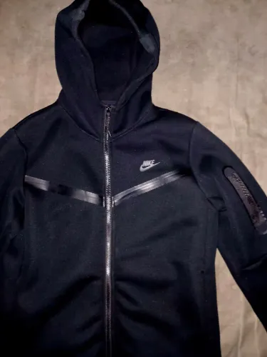 Jaqueta nike tech preta com capuz rp