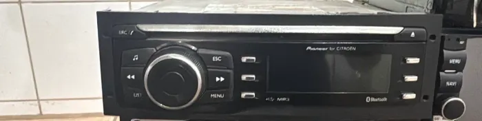 Pioneer com Bluetooth 
