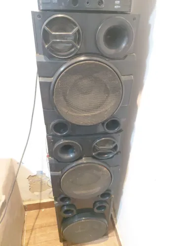 SOM LG XBOOM 1800 RMS