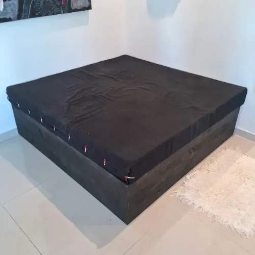 Sofá Lounge de Madeira Preto 140x140cm