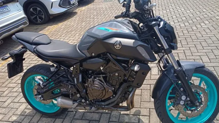 MOTO MT 07 MUITO NOVA OPORTUNIDADE 