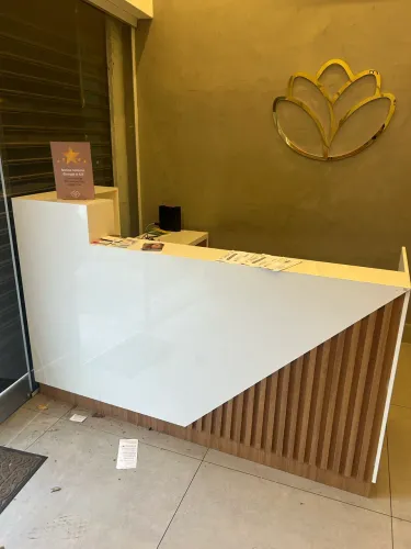 Balcão de Recepção | Luxuoso | Barato