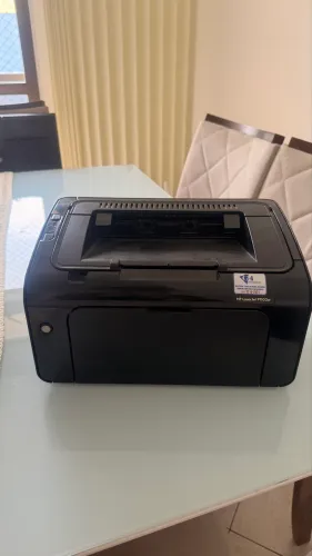 Impressora HP LaserJet P1102w - R$ 130