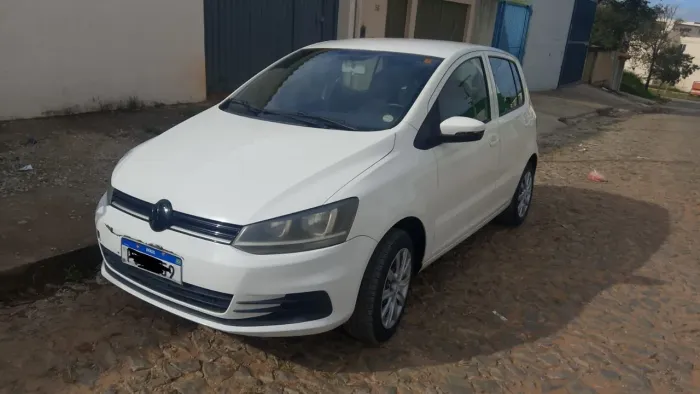 Volkswagen Fox Trendline 1.0 Flex 8V 5P 2015
