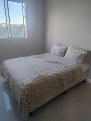 Vendo Conjunto cama + box casal "Molas"