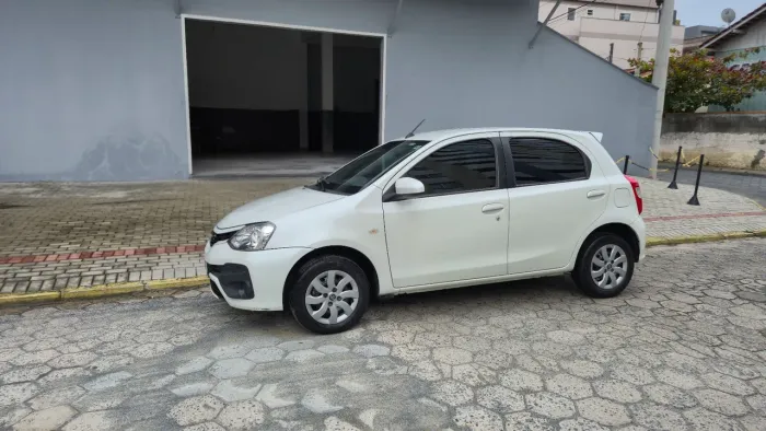 Toyota Etios XS 1.5 Flex 16V 5P Mec. 2018
