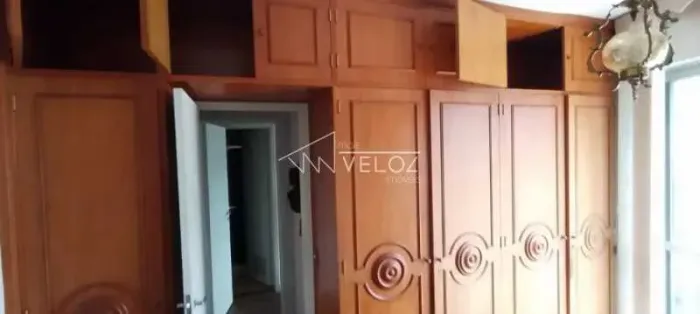 Apartamento : / Residencial / Leblon