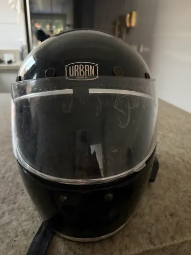 Capacete urban cafe racer