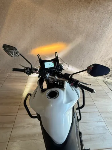 Vende-se Tiger 800