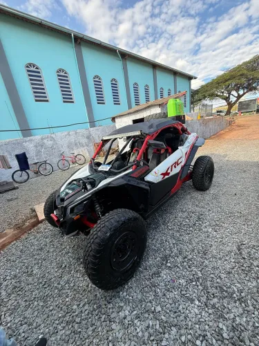 UTV MAVERICK XRC TURBO 