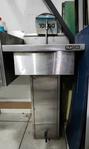 Pia de Assepsia Inox Macom com Pedal - Profissional/ Industrial