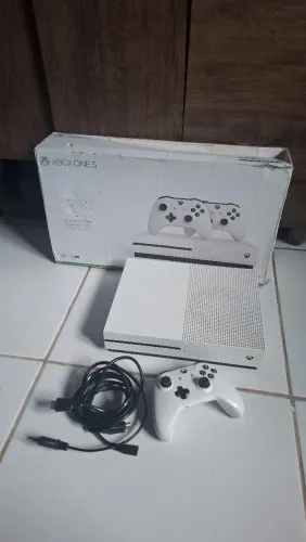 Xbox one s ,1tb memória, ler anúncio