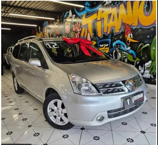 Nissan Grand Livina 1.8 S 16V 2011/2012 2012