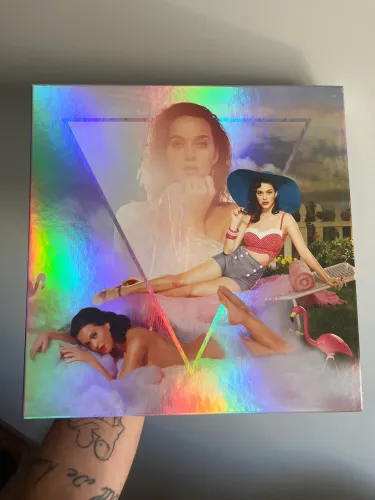 BOX VINIL KATY PERRY CATLOG