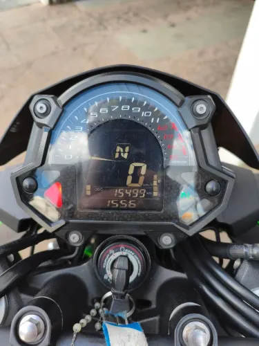 Kawasaki Z400 - Baixa kilometragem - Moto Zera