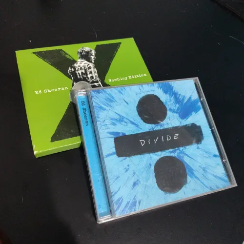 2 álbuns de Ed Sheeran por 40 reais
