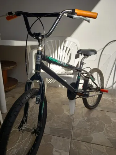Vendo bicicleta para manobras