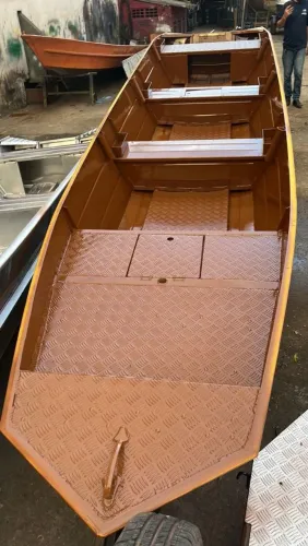 Barco motor mercury 30 com carretinha