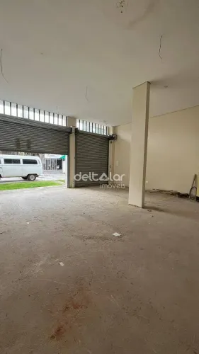 Loja com 5 vagas de garagem para locação no bairro Maria Helena, Ribeirão das Neves, MG